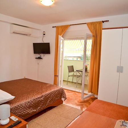 El Mirador Rooms With Balcony ซาดาร์ ภายนอก รูปภาพ