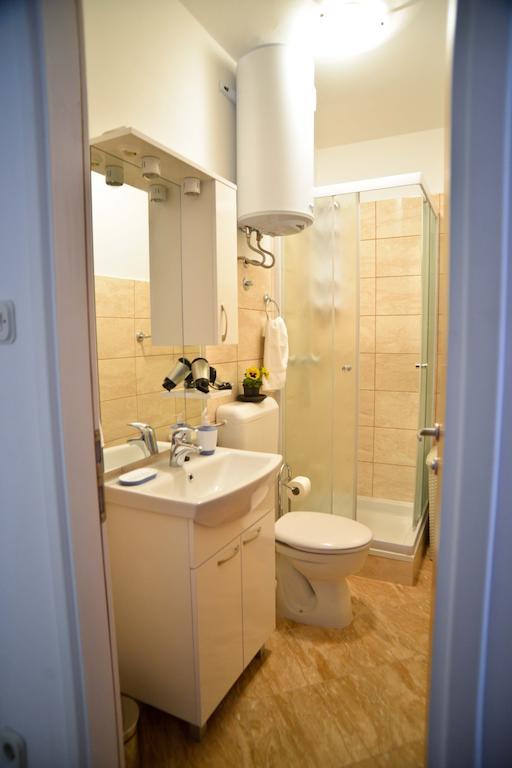 El Mirador Rooms With Balcony ซาดาร์ ภายนอก รูปภาพ